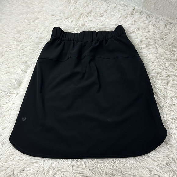 Lululemon On The Fly Skirt *21" Black - Picture 5 of 6